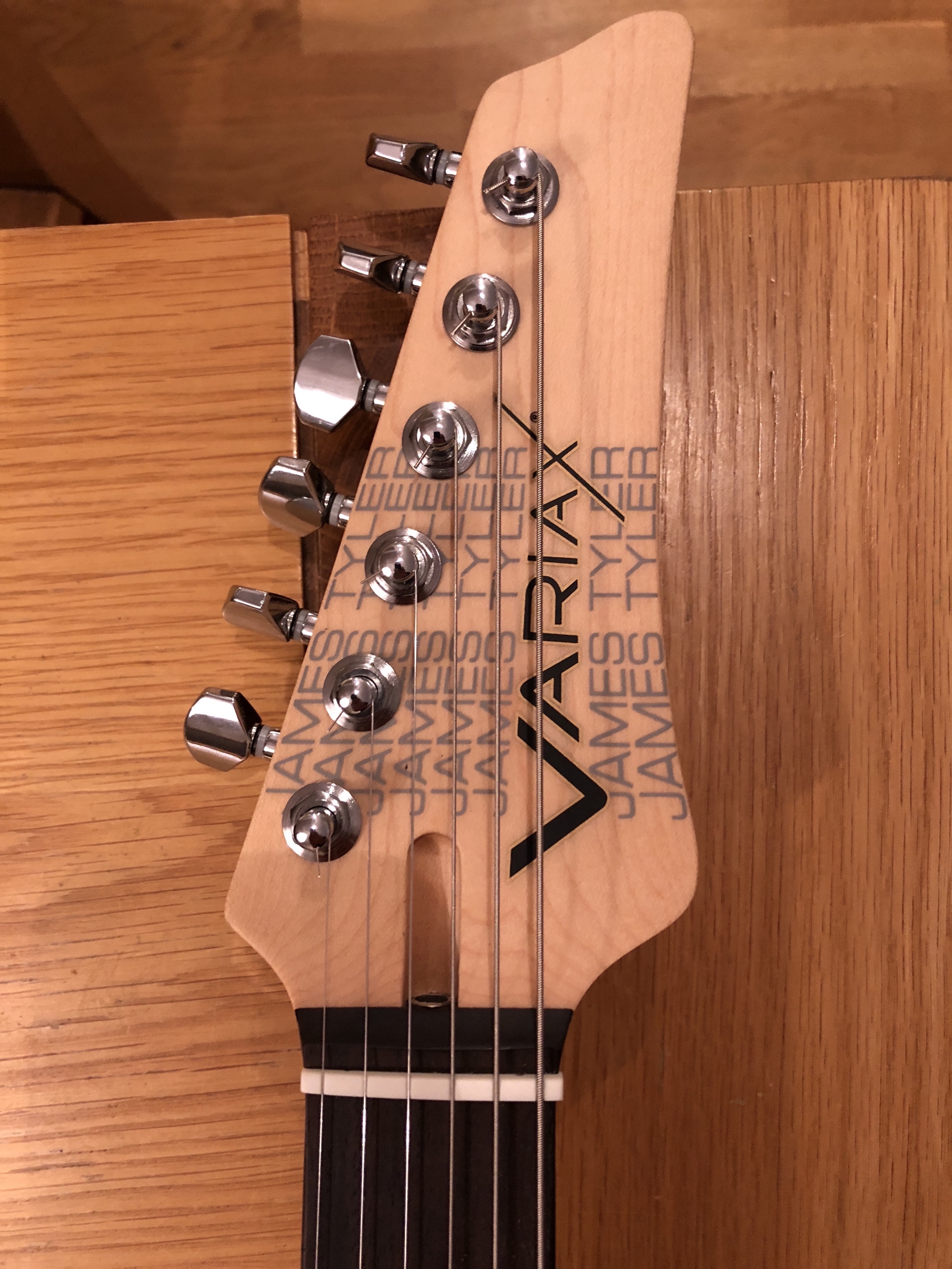 line 6 variax 500 left handed