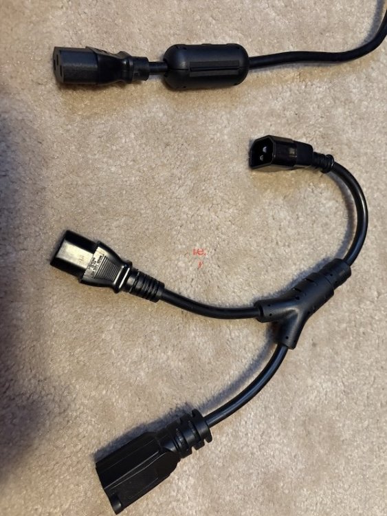 Finally took the plunge and brought home an XL last night.  I see that the XL has one of those magnetic wraps that goes around the power cable as seen in my pic on the Left.  With my LT i've been using a Y-splitter as seen in my pic on the Right, which allows me to simultaneously supply power to my sub-board with my H90 and a couple other pedals on it with one single power cable.